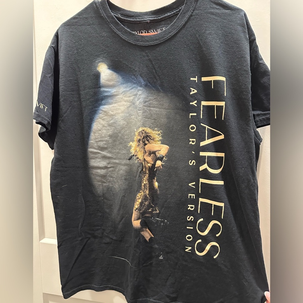 RARE Taylor Swift Fearless (Taylor’s Version) "Jump Then Fall" T-Shirt